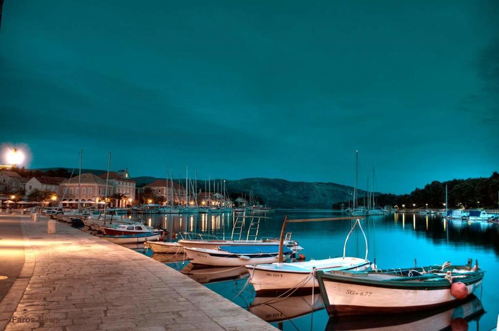 Apartments Antonio Stari Grad  Exterior photo